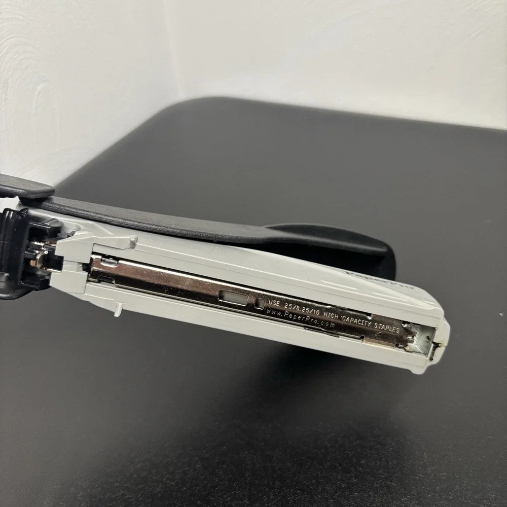 Paper Pro Heavy Duty‎ Premium Stapler Bostitch Spring-Powered
